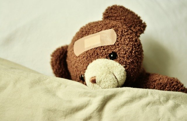 Ipocondria il disturbo del malato immaginario - Foto di un orsetto con un cerotto in fronte D.ssa Mele Vanessa